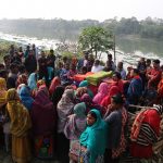 কম্বল বিতরণ